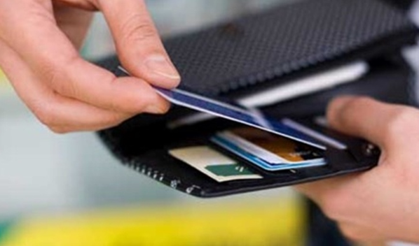 Kredi kartımı kapattığımda kartımdan yaptığım işlemler silinir mi?